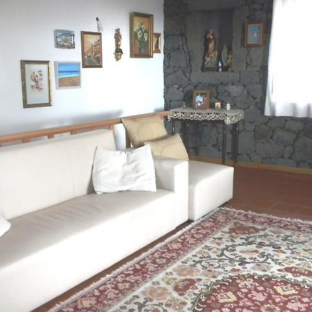 Casa Da Aguada Villa Lajes do Pico Room photo