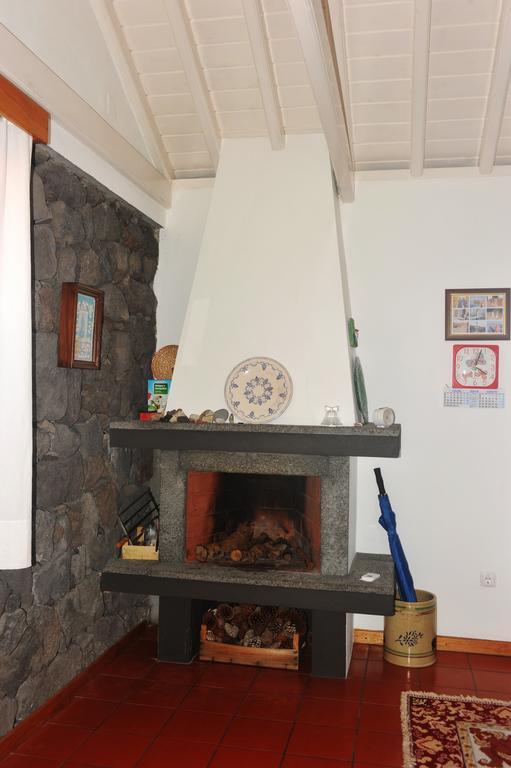 Casa Da Aguada Villa Lajes do Pico Room photo
